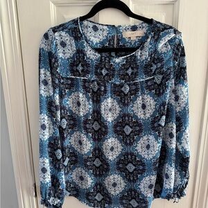 LOFT Women's Blue Patterned Top